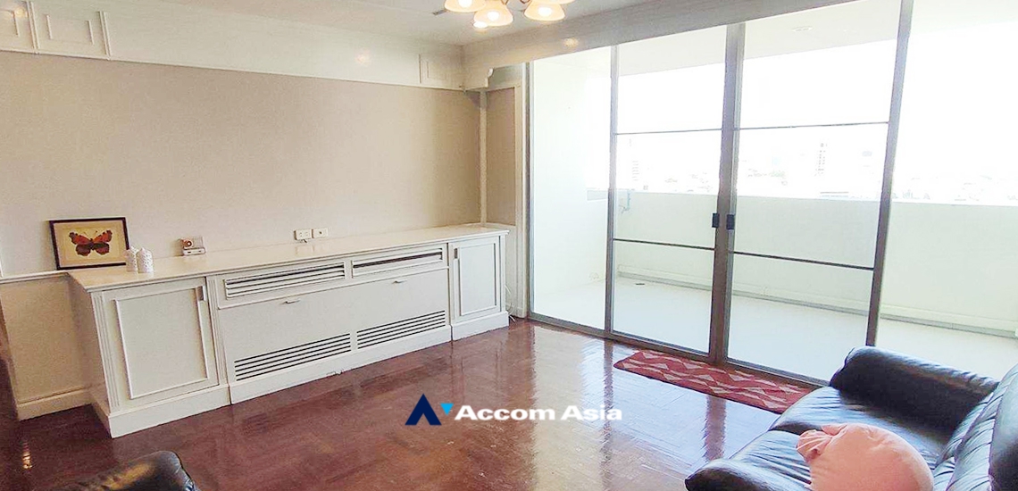 1  3 br Apartment For Rent in Sukhumvit ,Bangkok BTS Ekkamai at Ideal Place For Big Families AA33540