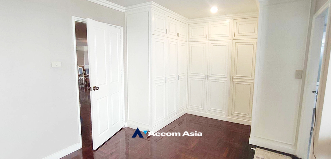 8  3 br Apartment For Rent in Sukhumvit ,Bangkok BTS Ekkamai at Ideal Place For Big Families AA33540