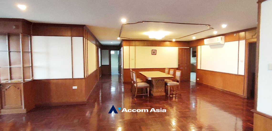  1  3 br Apartment For Rent in Sukhumvit ,Bangkok BTS Ekkamai at Ideal Place For Big Families AA33541