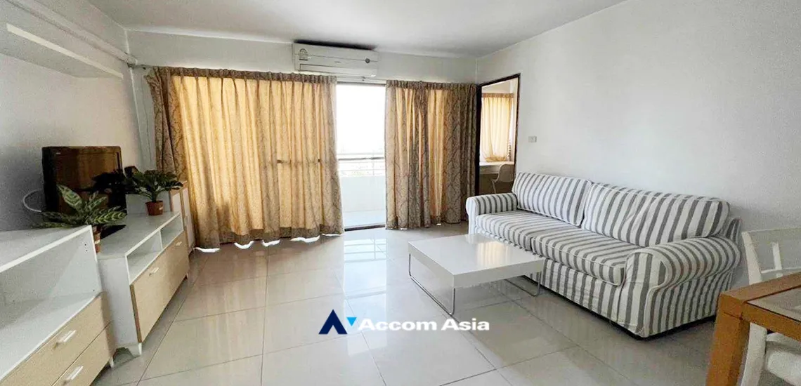 unit 3 Bedrooms  Condominium For Rent in Sukhumvit, Bangkok  near BTS Thong Lo (AA33556)