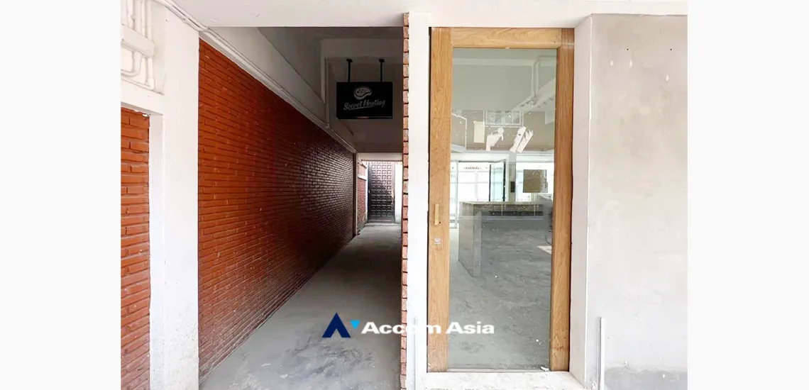 17  3 br House For Rent in Sukhumvit ,Bangkok BTS Phra khanong AA33573