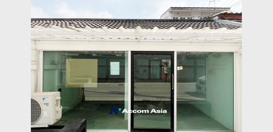 21  3 br House For Rent in Sukhumvit ,Bangkok BTS Phra khanong AA33573