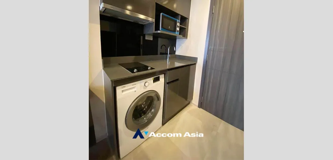 unitAshton Asoke