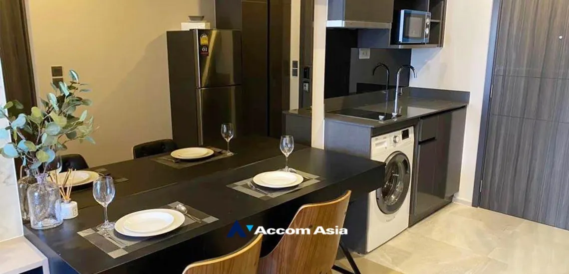 unitAshton Asoke
