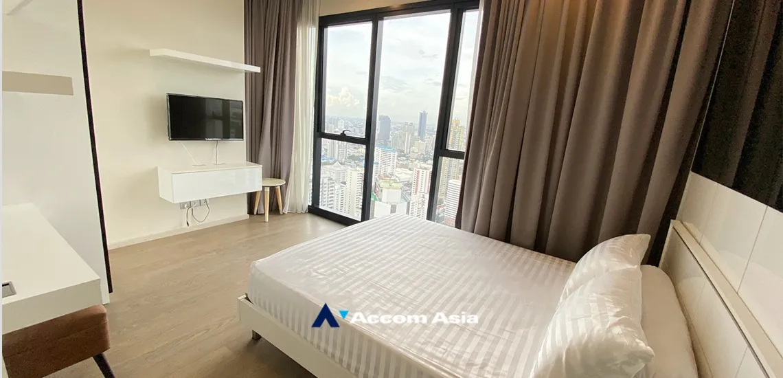 unitAshton Asoke