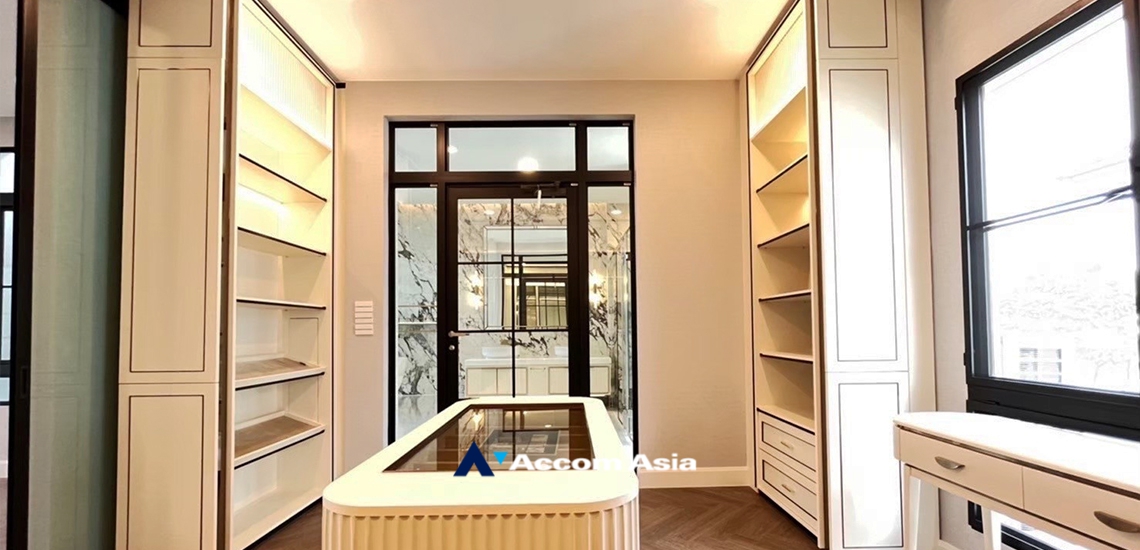 15  5 br House for rent and sale in Latkrabang ,Bangkok ARL Ban Thap Chang at Nantawan Rama 9 New Krungthepkreetha AA33612