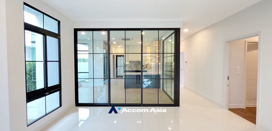 10  5 br House for rent and sale in Latkrabang ,Bangkok ARL Ban Thap Chang at Nantawan Rama 9 New Krungthepkreetha AA33612