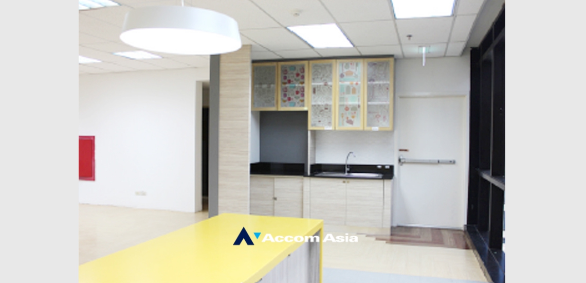 4  Office Space For Rent in Sukhumvit ,Bangkok BTS Asok - MRT Sukhumvit at Easy walk to Asok BTS AA33624