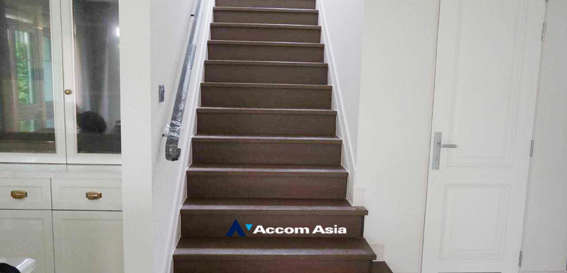 7  4 br House For Rent in Bang Na ,Bangkok  at Nantawan Bangna AA33626