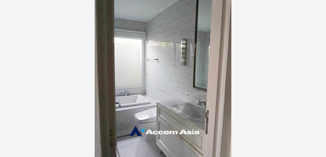 12  4 br House For Rent in Bang Na ,Bangkok  at Nantawan Bangna AA33626