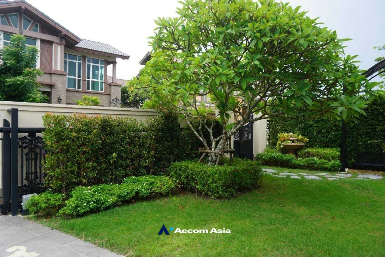 unit 4 Bedrooms  House For Rent in Bang Na, Bangkok  (AA33626)