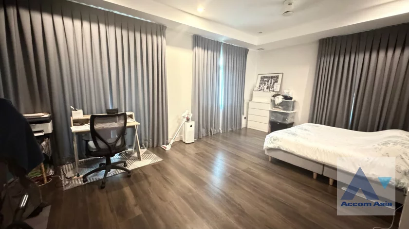 6  4 br House for rent and sale in Bang Na ,Bangkok  at Nantawan Bangna AA33626