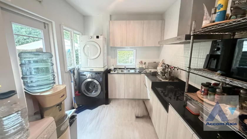 5  4 br House for rent and sale in Bang Na ,Bangkok  at Nantawan Bangna AA33626