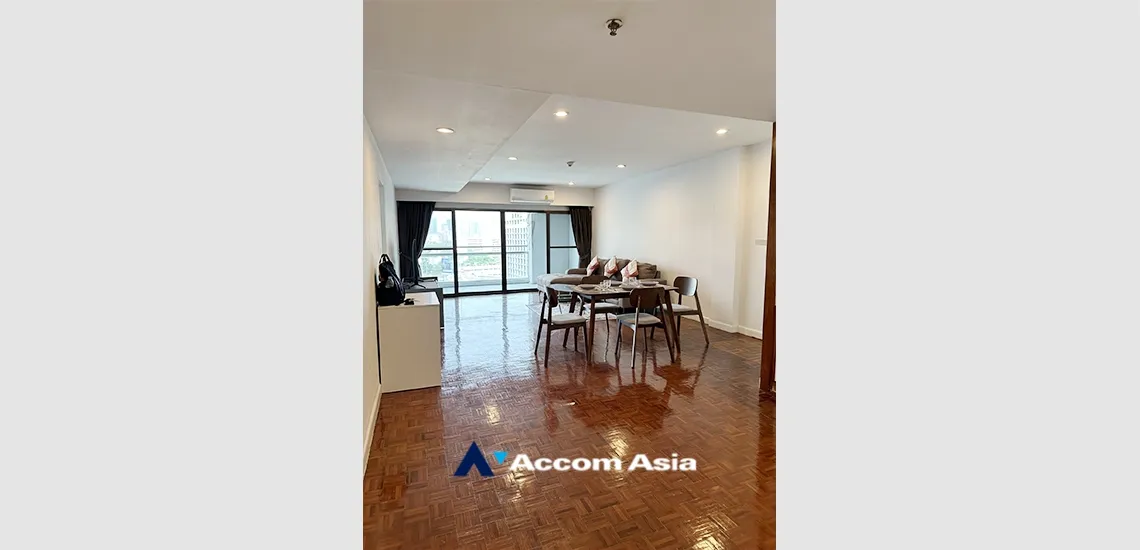 The Natural Place Suite Condominium  1 Bedroom for Sale & Rent MRT Lumphini in Sathorn Bangkok