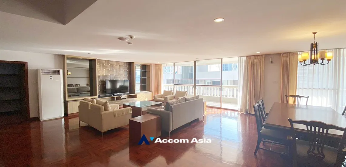 unit 3 Bedrooms  Apartment For Rent in Sukhumvit, Bangkok  near BTS Phrom Phong (AA33645)