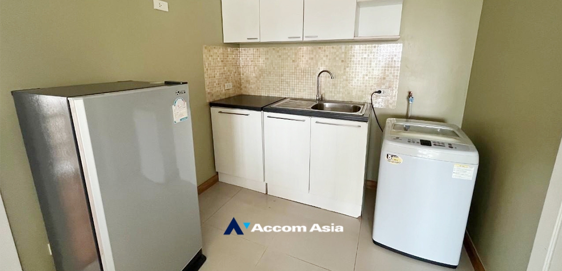  1  2 br Condominium For Rent in Bang Na ,Bangkok  at Baanruenrom Bangna AA33676