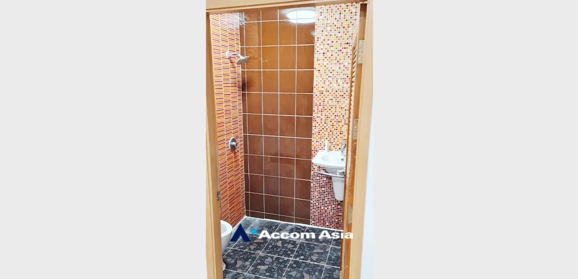 7  3 br House for rent and sale in Sukhumvit ,Bangkok BTS Phra khanong AA33687