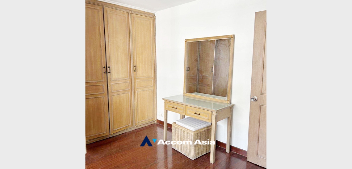 10  2 br Apartment For Rent in Phaholyothin ,Bangkok BTS Ari at Homely atmosphere AA33731