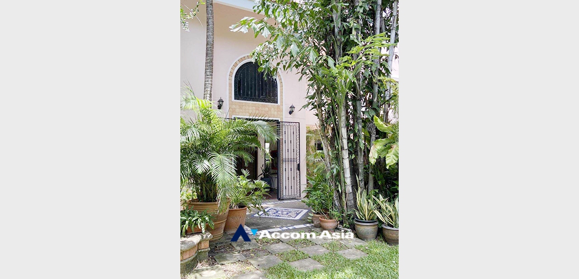 4  2 br Apartment For Rent in Phaholyothin ,Bangkok BTS Ari at Homely atmosphere AA33731