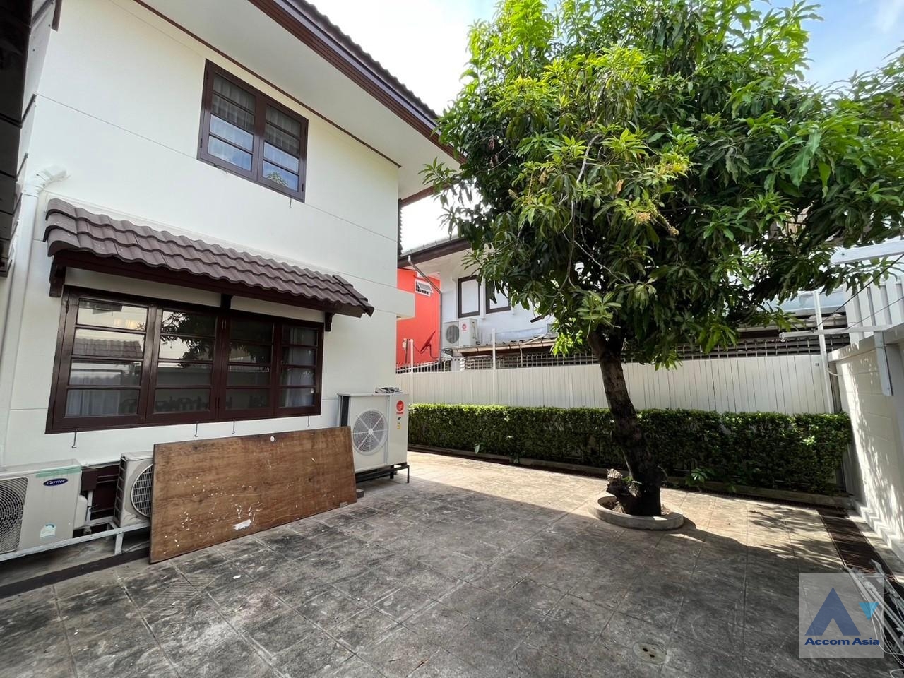 29  4 br House for rent and sale in Phaholyothin ,Bangkok BTS Saphan-Kwai at House in Compound AA33788