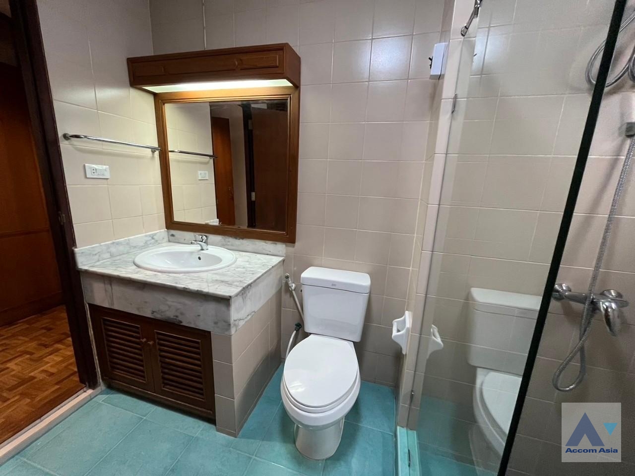 26  4 br House for rent and sale in Phaholyothin ,Bangkok BTS Saphan-Kwai at House in Compound AA33788