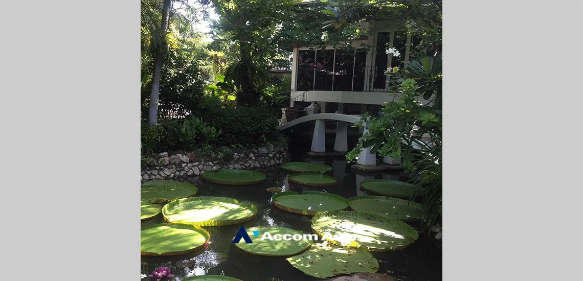 8  4 br House For Rent in Sathorn ,Bangkok MRT Khlong Toei AA33850