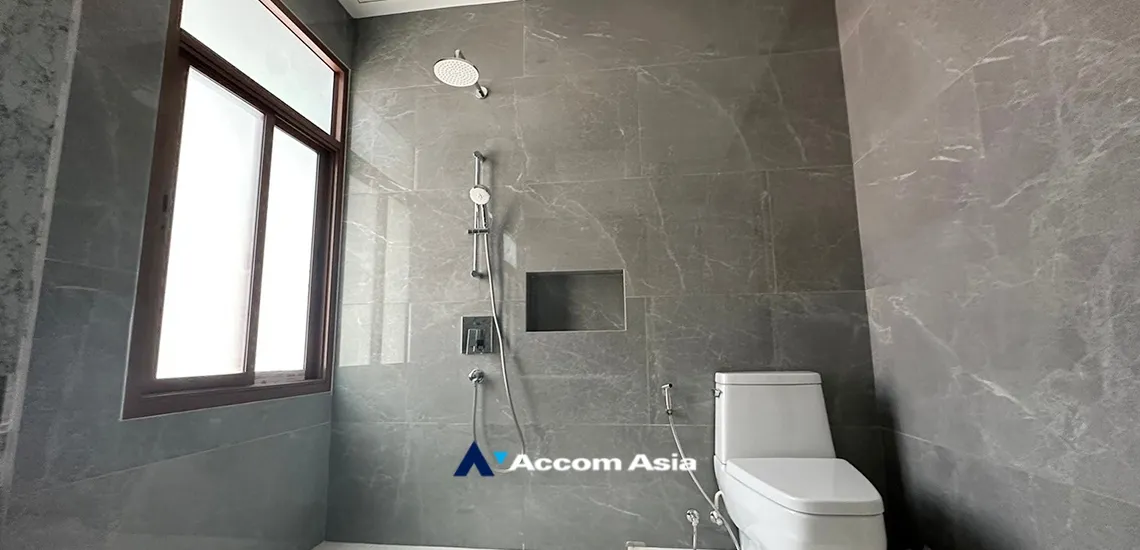 13  4 br House For Sale in Sukhumvit ,Bangkok BTS Phra khanong at Baan Sansiri Sukhumvit 67 AA33863
