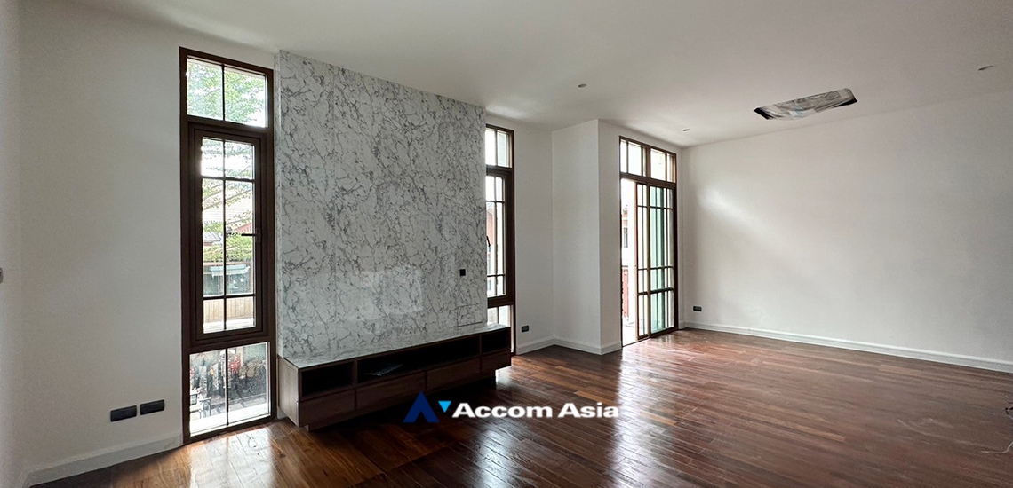 8  4 br House For Sale in Sukhumvit ,Bangkok BTS Phra khanong at Baan Sansiri Sukhumvit 67 AA33863