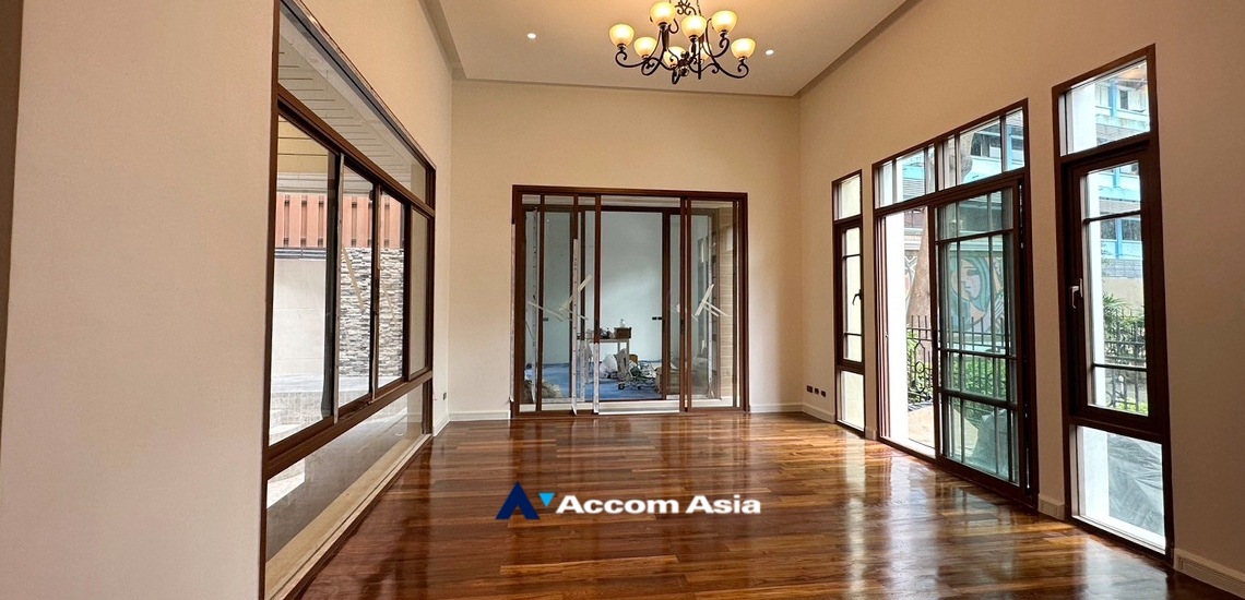  1  4 br House For Sale in Sukhumvit ,Bangkok BTS Phra khanong at Baan Sansiri Sukhumvit 67 AA33863