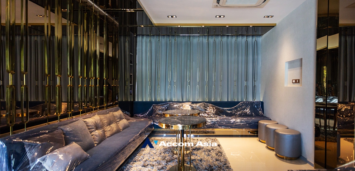  2  4 br Townhouse For Rent in Samutprakan ,Samutprakan  at House AA33897