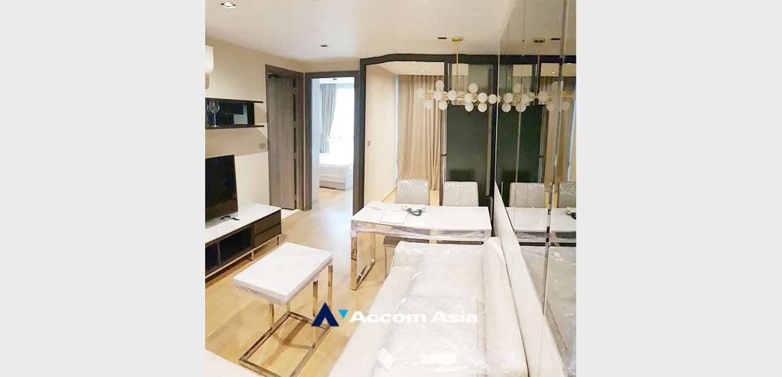 unit 1 Bedroom  Condominium For Sale in Silom, Bangkok  near MRT Sam Yan (AA33908)