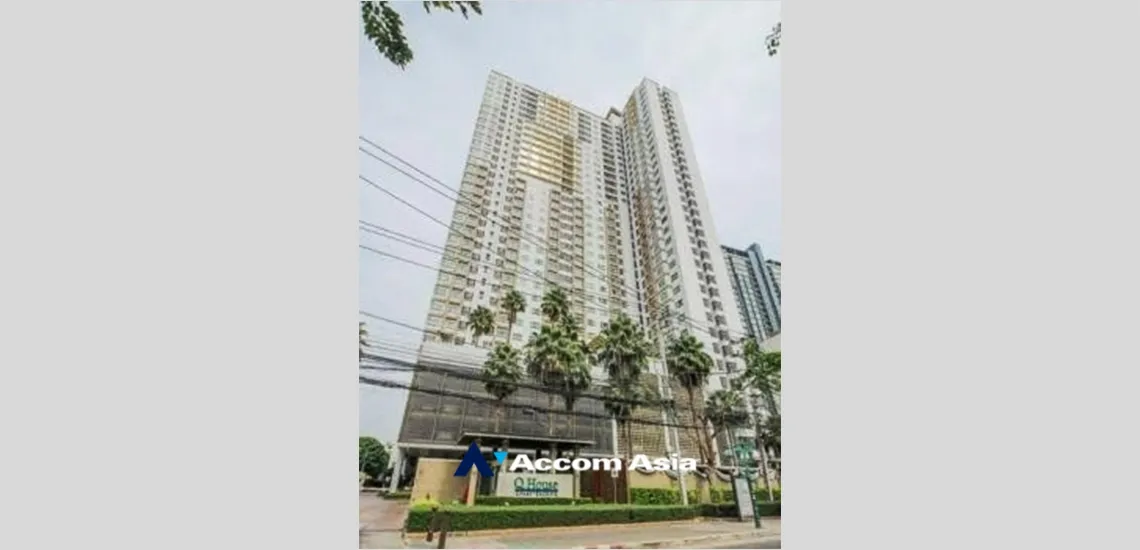 unitQ House Condo Sathon