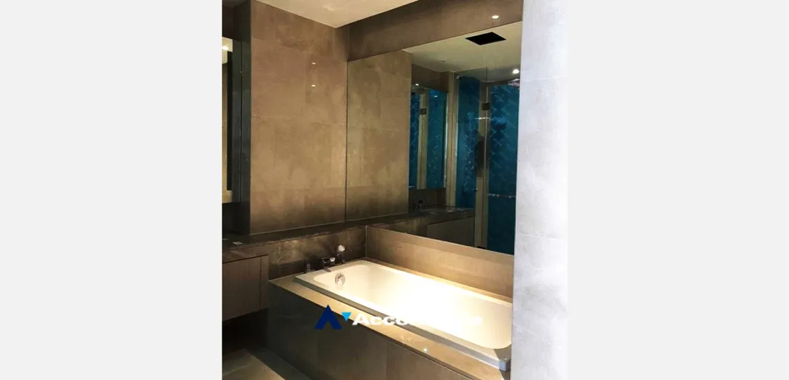  1  1 br Condominium for rent and sale in Charoen Nakhon ,Bangkok BTS Krung Thon Buri at Magnolias Waterfront Residences AA33936