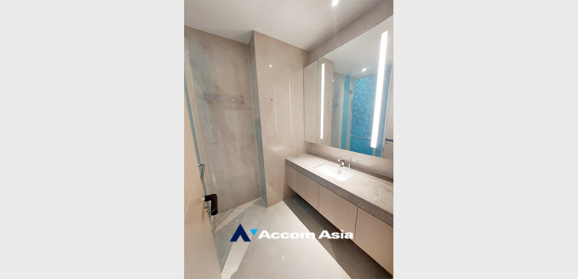 9  1 br Condominium for rent and sale in Charoen Nakhon ,Bangkok BTS Krung Thon Buri at Magnolias Waterfront Residences AA33938