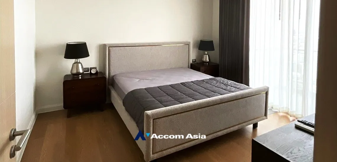 unit 1 Bedroom  Condominium For Rent & Sale in Charoen Nakhon, Bangkok  near BTS Krung Thon Buri (AA33940)