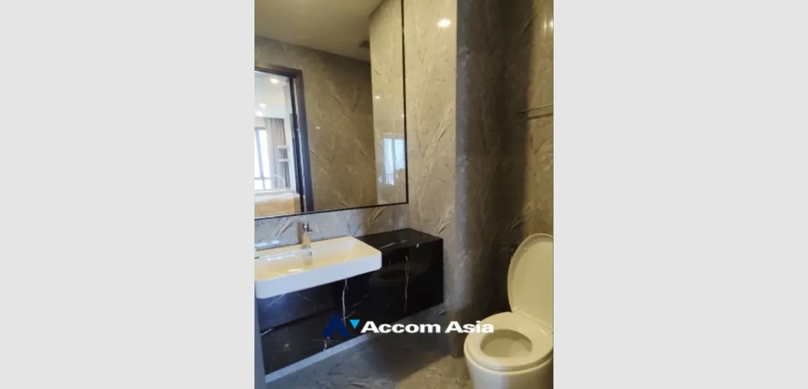 unitAshton Asoke