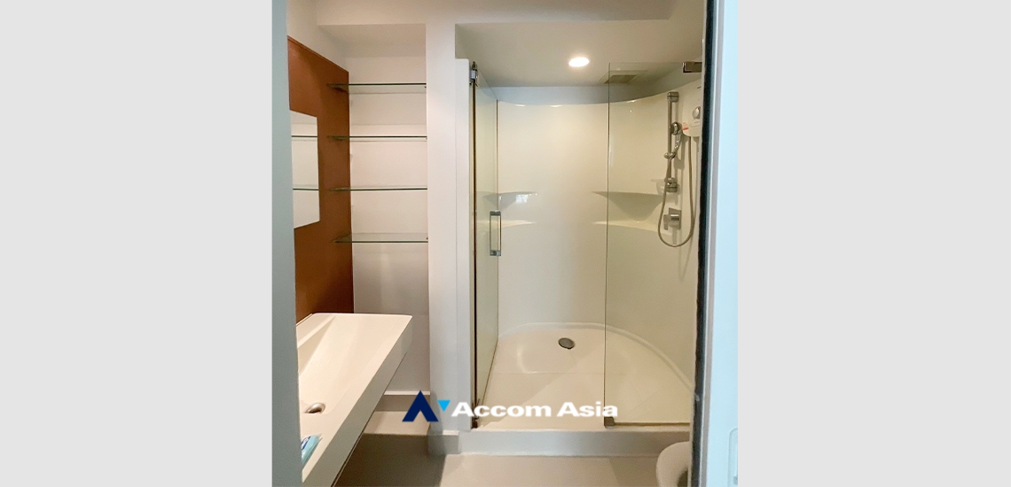 7  1 br Condominium for rent and sale in Charoen Nakhon ,Bangkok BTS Krung Thon Buri at The Bangkok Sathorn Taksin AA33966