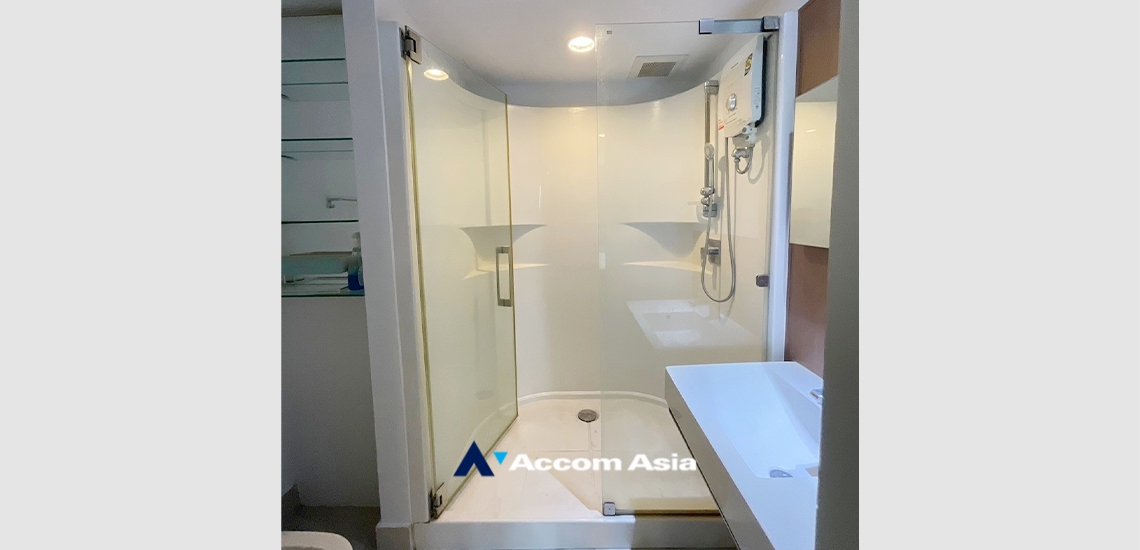 6  1 br Condominium for rent and sale in Charoen Nakhon ,Bangkok BTS Krung Thon Buri at The Bangkok Sathorn Taksin AA33967