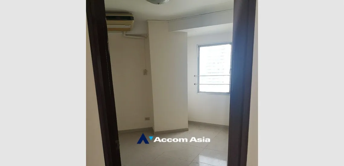  1  3 br Condominium For Sale in Sathorn ,Bangkok BRT Wat Dan at SV City Condominium AA33969