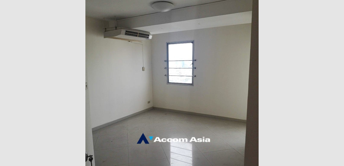  1  3 br Condominium For Sale in Sathorn ,Bangkok BRT Wat Dan at SV City Condominium AA33969
