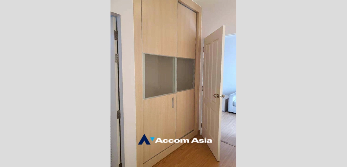 10  2 br Condominium For Sale in Sathorn ,Bangkok BRT Thanon Chan at The Complete Narathiwas AA33986