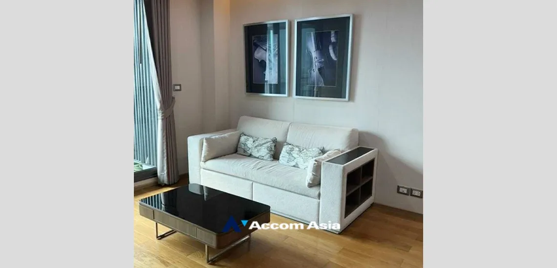 unit 1 Bedroom  Condominium For Sale in Silom, Bangkok  near BTS Chong Nonsi (AA33987)