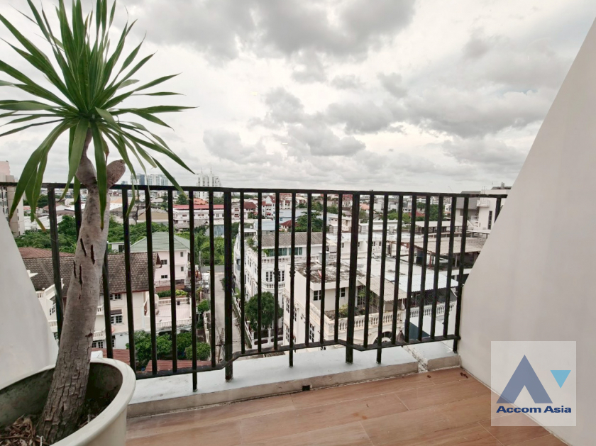 6  3 br Condominium for rent and sale in Sathorn ,Bangkok MRT Khlong Toei at Maestro 01 Sathorn Yenakat AA34008