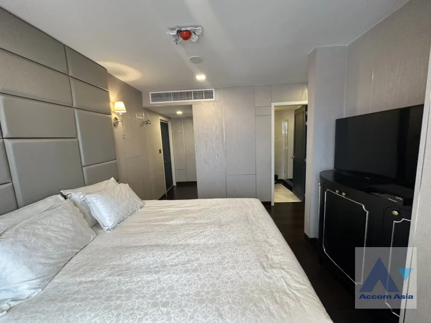 19  3 br Condominium for rent and sale in Sathorn ,Bangkok MRT Khlong Toei at Maestro 01 Sathorn Yenakat AA34008