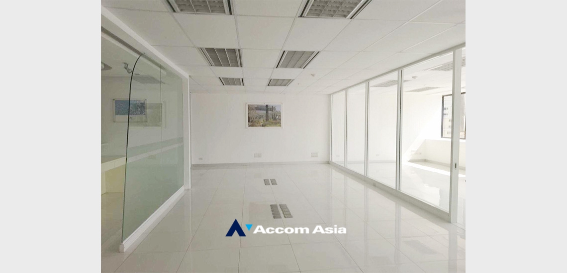  1  Office Space For Rent in Sukhumvit ,Bangkok BTS Nana AA34011