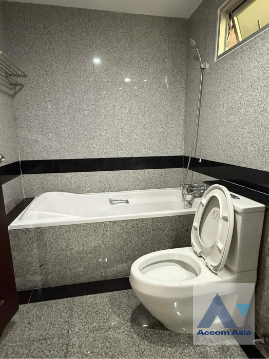 25  3 br Condominium For Rent in Ploenchit ,Bangkok BTS Chitlom at Grand Langsuan AA34021