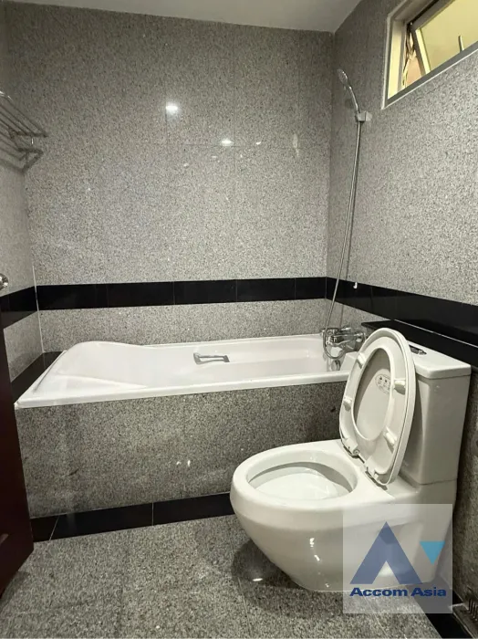 25  3 br Condominium For Rent in Ploenchit ,Bangkok BTS Chitlom at Grand Langsuan AA34021