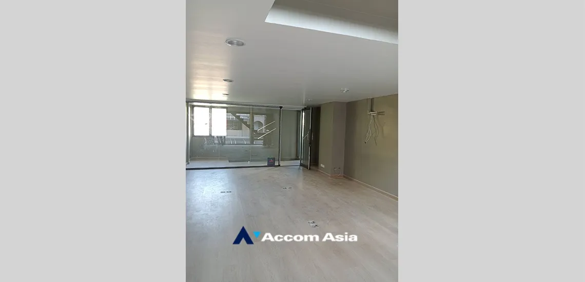  1  House For Rent in Sathorn ,Bangkok BTS Saint Louis AA34024