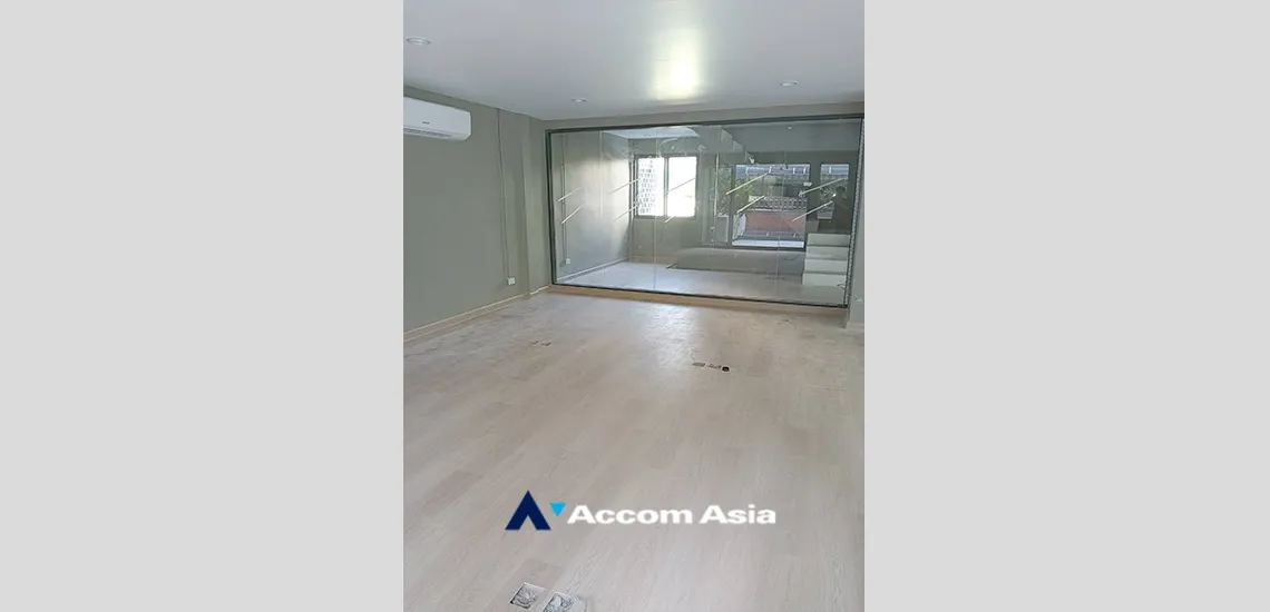 6  House For Rent in Sathorn ,Bangkok BTS Saint Louis AA34024