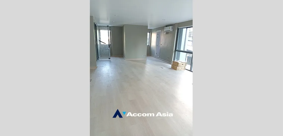 5  House For Rent in Sathorn ,Bangkok BTS Saint Louis AA34024